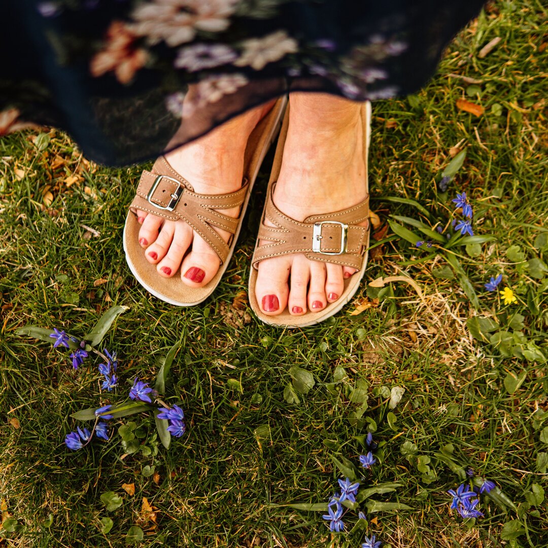 Women's anatomical leather slipons “Nora“ Brown