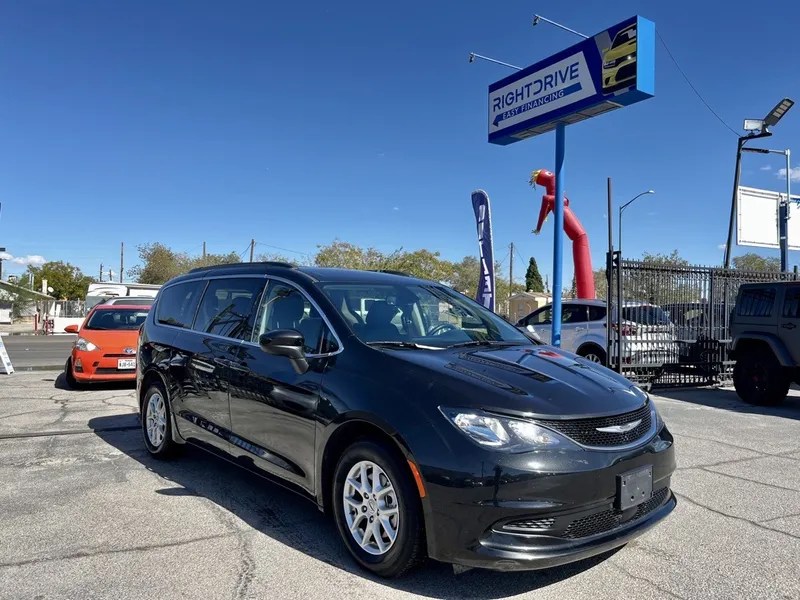 Used 2021 Chrysler Voyager LXI for sale in El Paso, TX | VIN