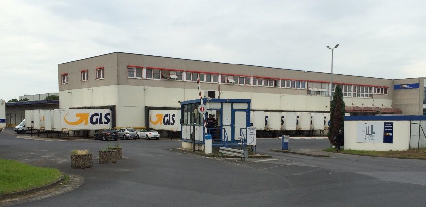GLS in Neuss (Depot 40) Paketzentrum von GLS