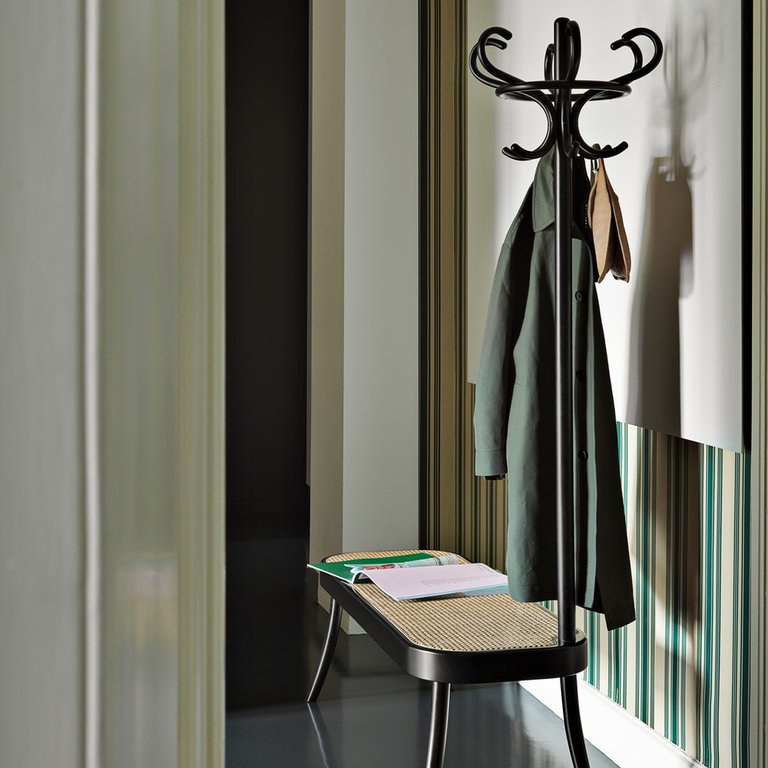 Gebrüder Vienna Kleiderständer Coat Rack Bench in grau kaufen