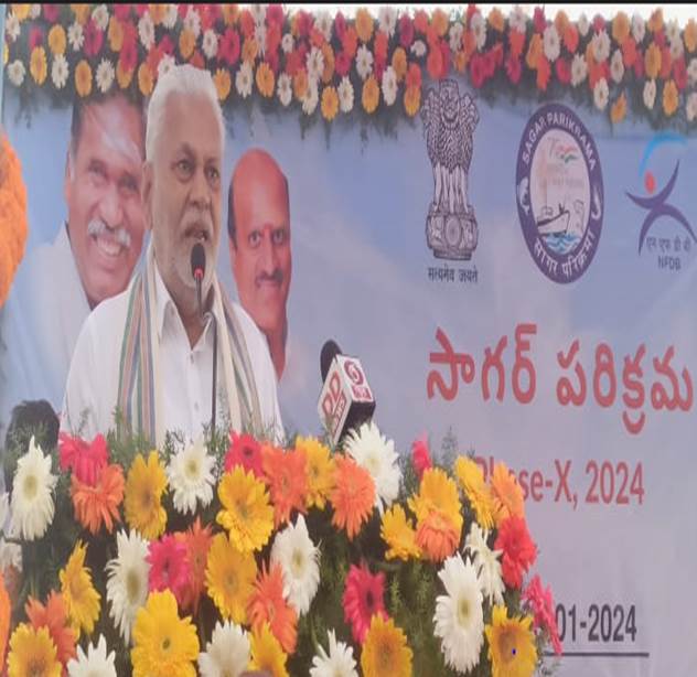 Parshottam Rupala Visits Shrimp Food Processing Unit at Godavari Mega