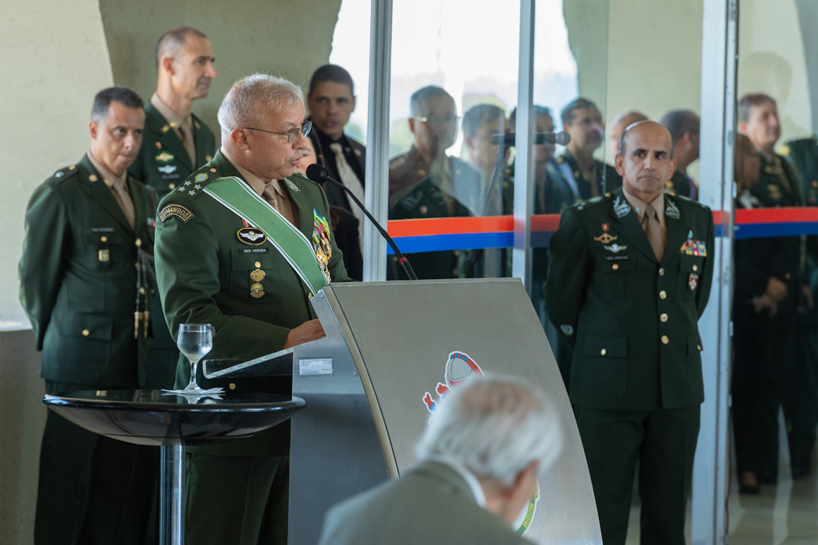 Chefe do Exército toma posse em cerimônia no QG de Brasília