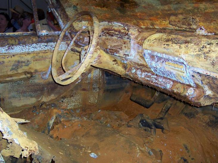 People Buried This Car As A Time Capsule To Be Opened In The Future And