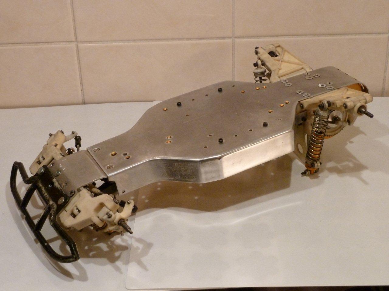 Vintage Rebuild Puzzle Piecing back together a couple of classic RC10