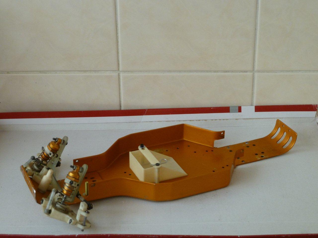 Vintage Rebuild Puzzle Piecing back together a couple of classic RC10