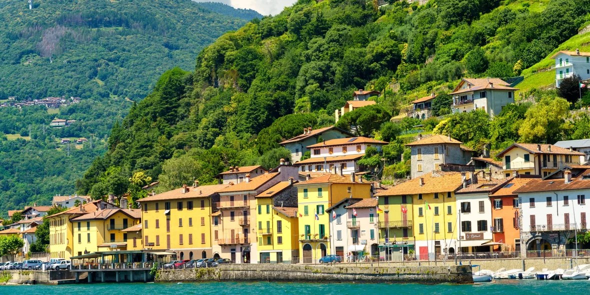 Review of cheap real estate by the sea in Italy or in the mountains of