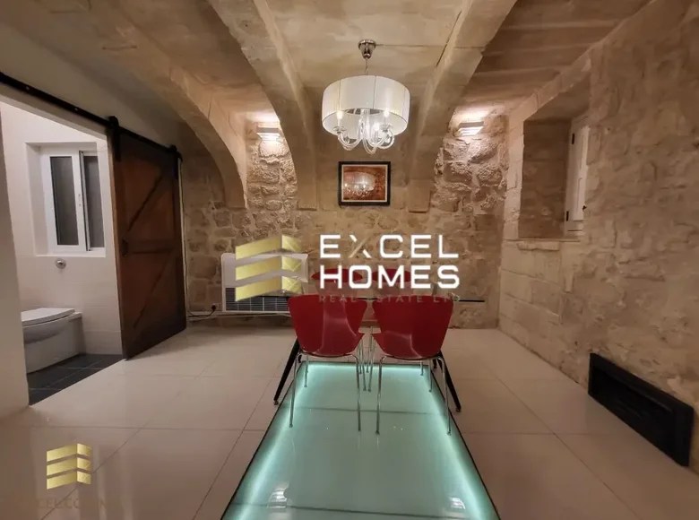 Monthly rental 3 bedroom house,, €950 Rabat, Malta