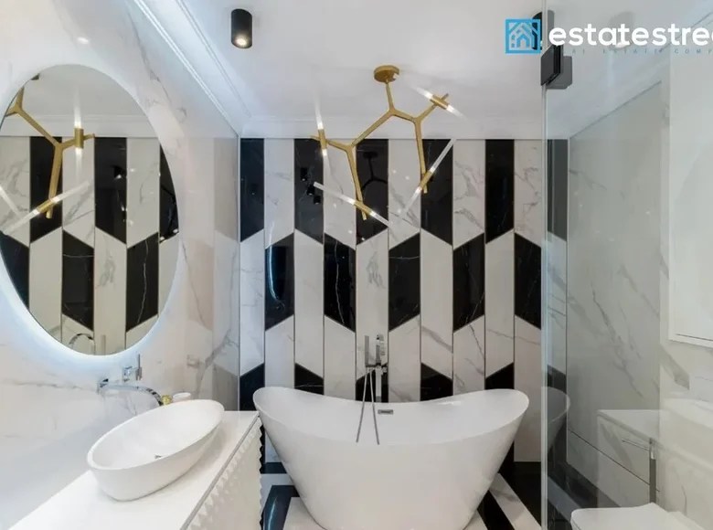 4 room apartment for sale in Krakow, Poland for Price on request