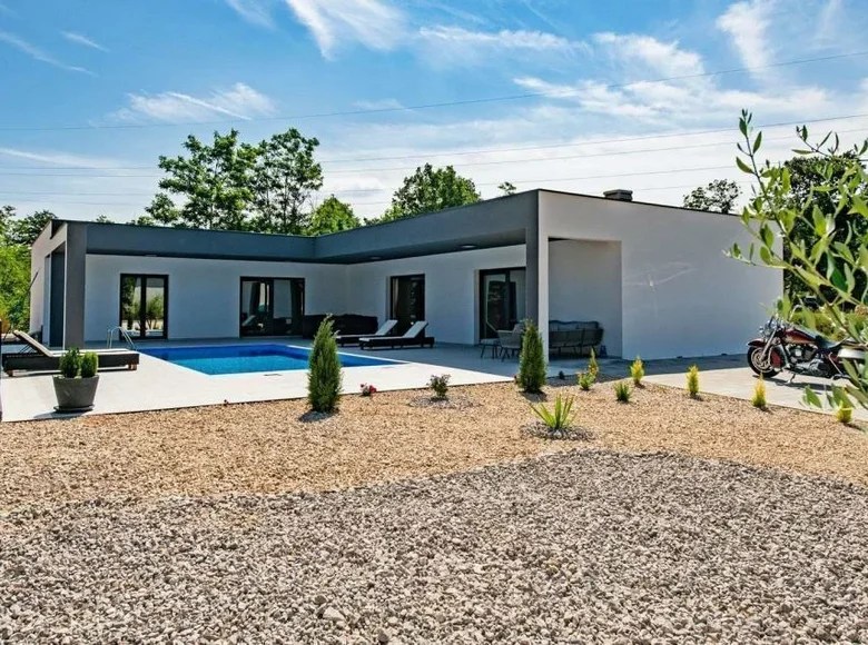 3 bedroom villa for sale in Rabac, Croatia for €581,000 listing 2153497