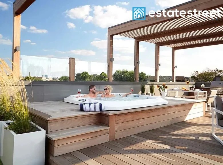 Multilevel apartments 3 bedrooms for sale in Krakow, Poland for €