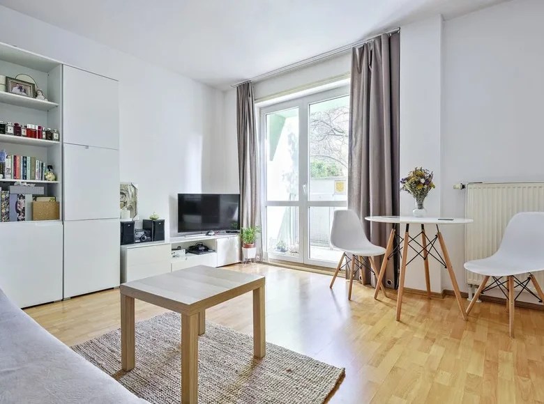 1 room apartment for sale in Warsaw, Poland for €146,039 listing 1979835