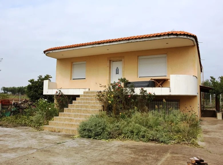 Cottage 4 bedrooms for sale in Agia Triada, Greece for €140,000