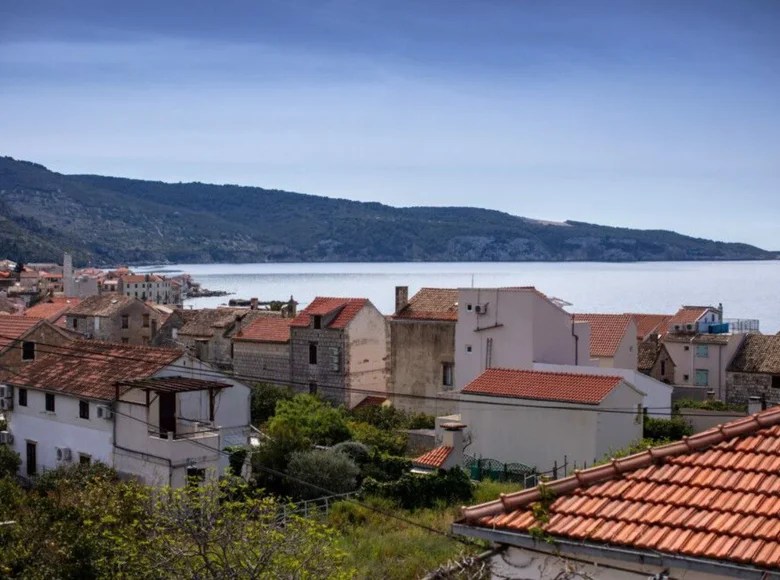 5 room house for sale in Grad Komiza, Croatia for €1 listing 1987662