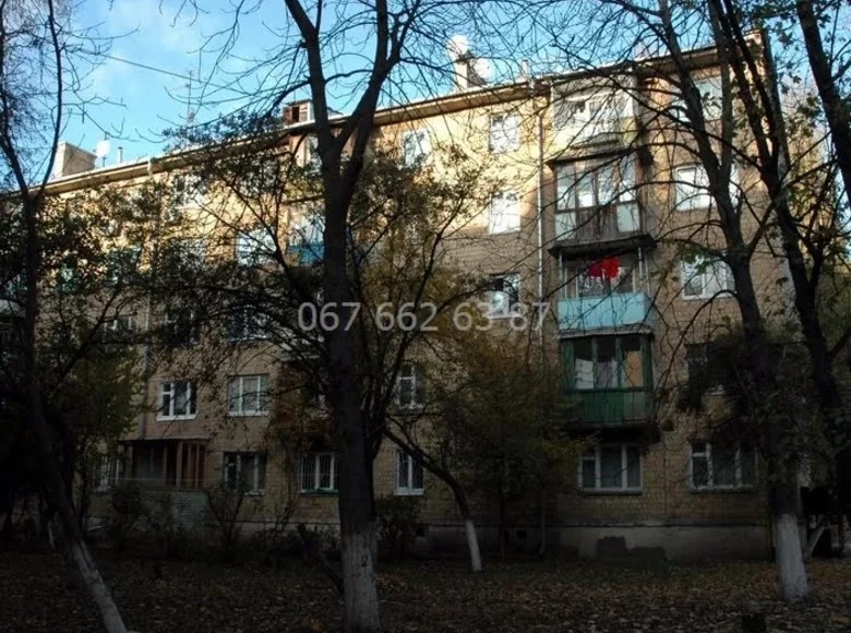 2 room apartment for sale in Kyiv, Ukraine for €41,750 listing 814509