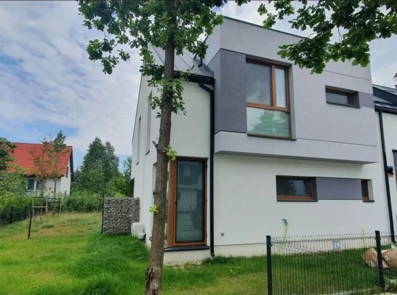 4 room house for sale in Warsaw, Poland for €190,158 listing 1765866