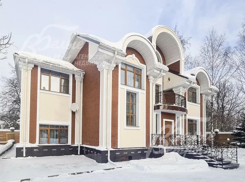 8 room house for sale in Moscow, Russia for €1,215,278 listing 2013447