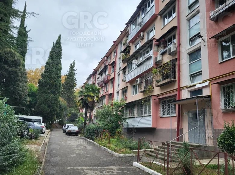 2 room apartment for sale in Sochi, Russia for €106,909 listing 1921152