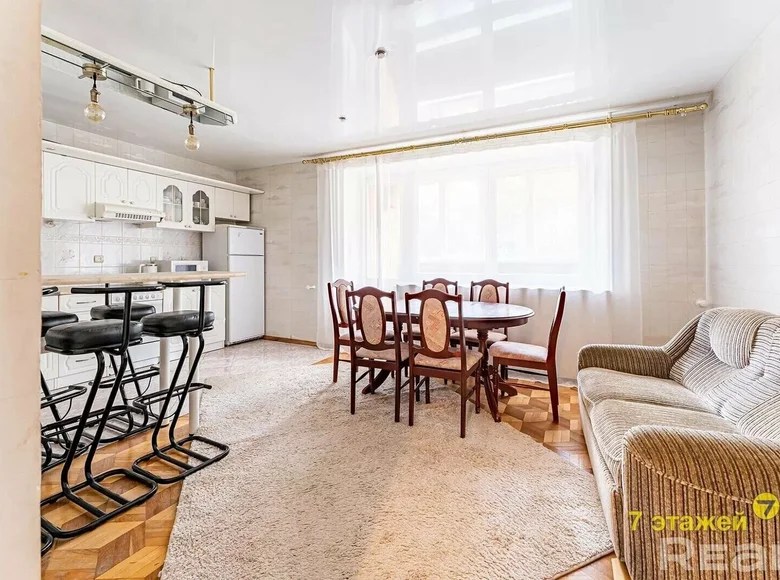 3 room apartment with double glazed windows, with with furniture for sale in Minsk