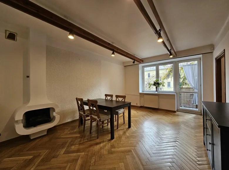 Monthly rental 3 room apartment, 52 m², €676 Warsaw, Poland