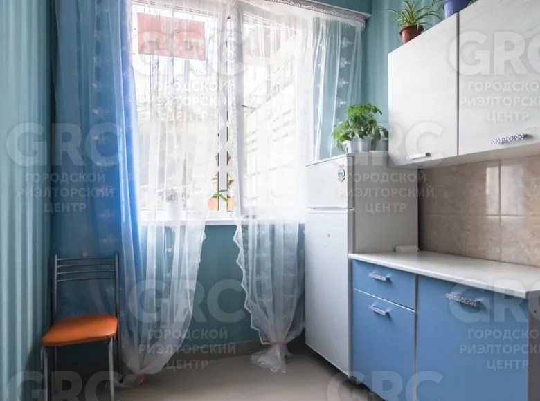 1 room apartment for sale in Sochi, Russia for €79,761 listing 513711