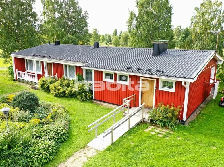 3 bedroom house for sale in Tornio, Finland for €109,000 listing 1515162