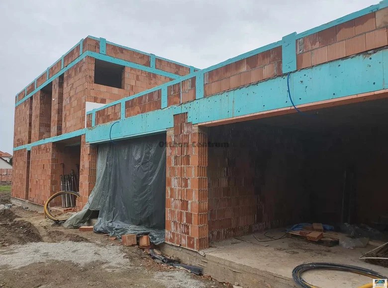 5 room house for sale in Szegedi jaras, Hungary for €370,160 listing