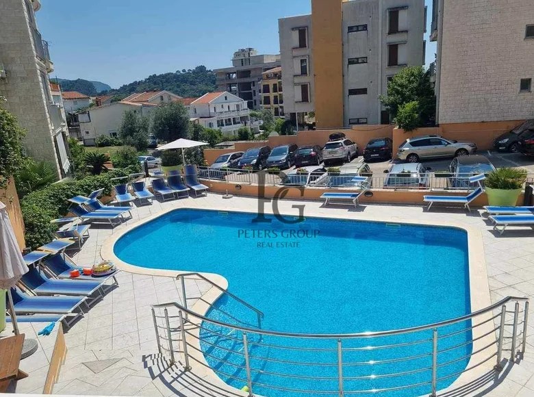 1 bedroom apartment for sale in Petrovac, Montenegro for €112,000