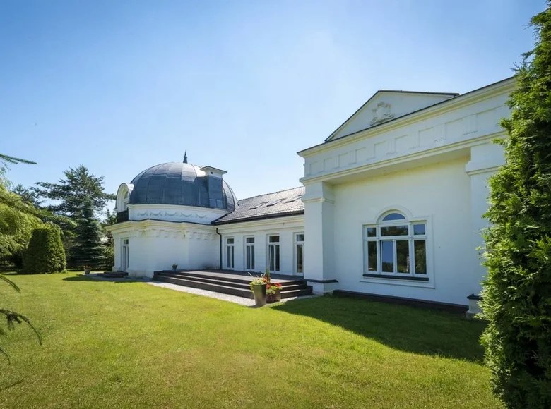 7 room house for sale in KonstancinJeziorna, Poland for €1,163,681