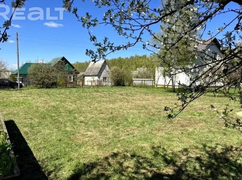 Land for sale in Aziaryckaslabadski sielski Saviet, Belarus for €12,107