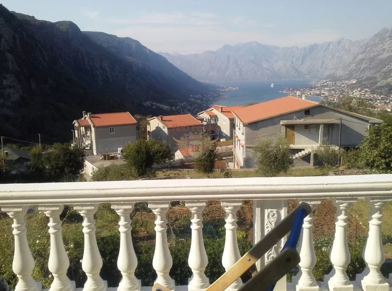 4 bedroom house for sale in Kotor, Montenegro for €320,000 listing 1296481