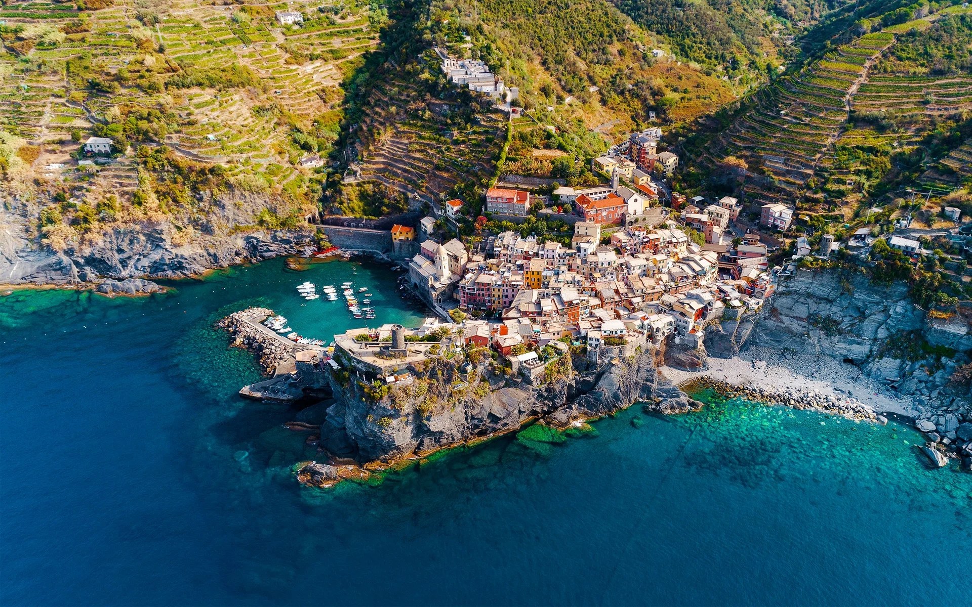 Homes near golf course for sale in Italy Buy Residential properties