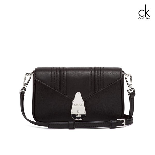 리씽크 Calvin Klein 캘빈클라인 Lock Linear Stitch Quilted Daytona Leather