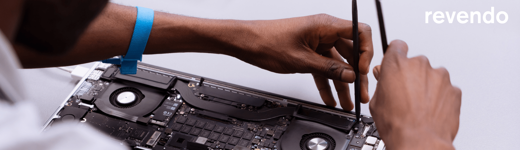 Apple iPhone 13 128 GB, Rosé Kaufen auf Ricardo