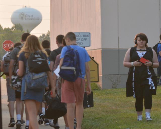 Edwardsville School District 7 opens Tuesday with nearly 7,500 students