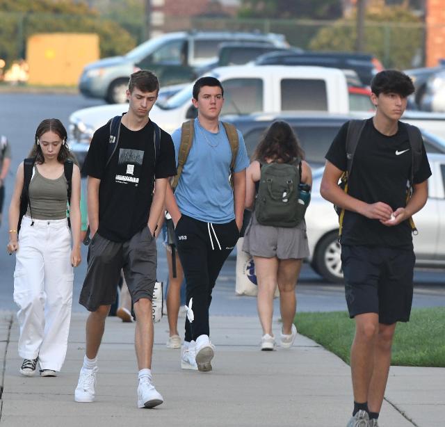 Edwardsville School District 7 Students Back To Classrooms