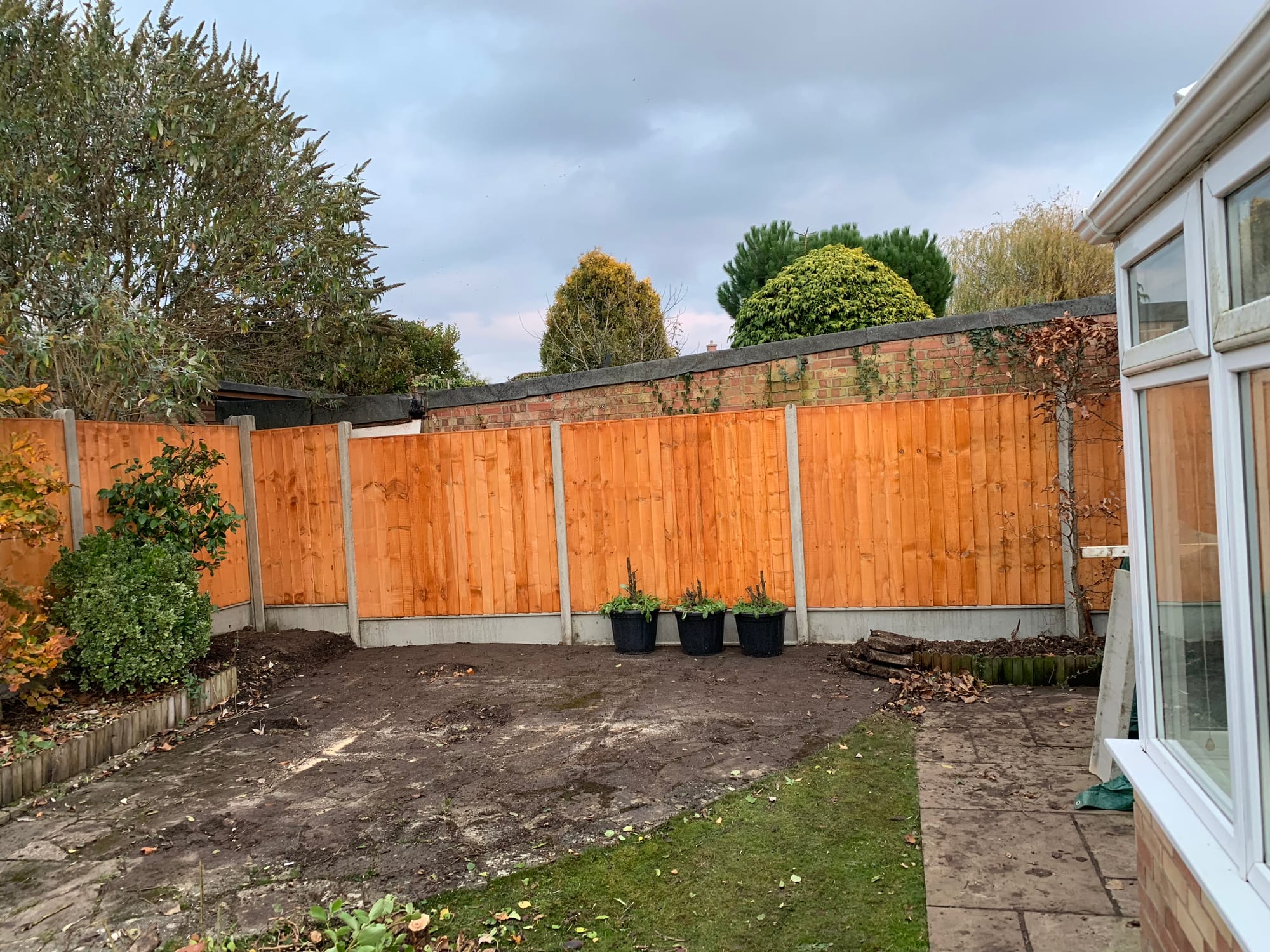 Best Garden Maintenance Service, Fence and Gate Contractors Near Me