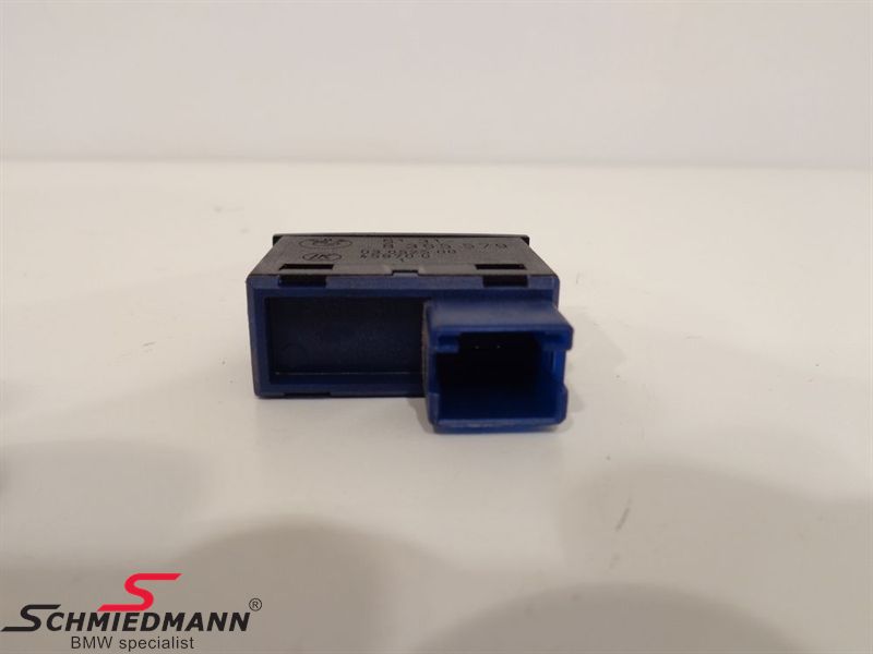 Trunk Unlocking Switch 61318365579, 61 31 8 365 579, 8365579