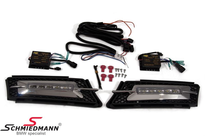 LED driving light retrofit kit inclusive chrom covers for the foglights