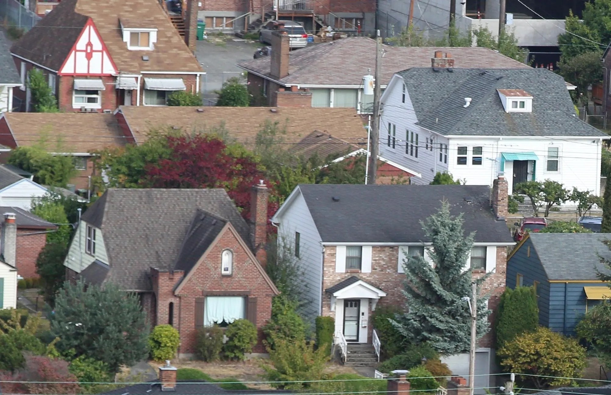 Seattle median home prices hit 700,000 for first time after doubling
