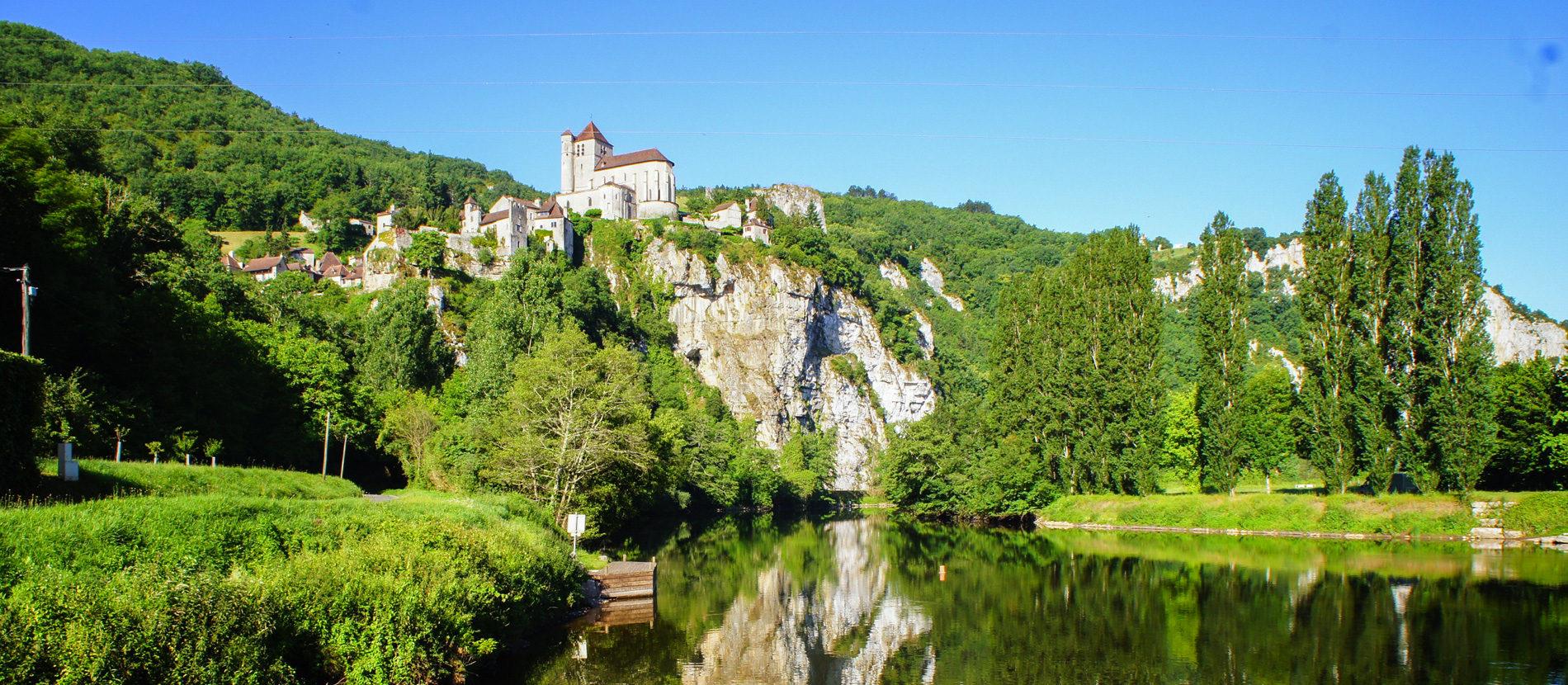 Camping Paradis LA PLAGE à St Cirq Lapopie Information and booking