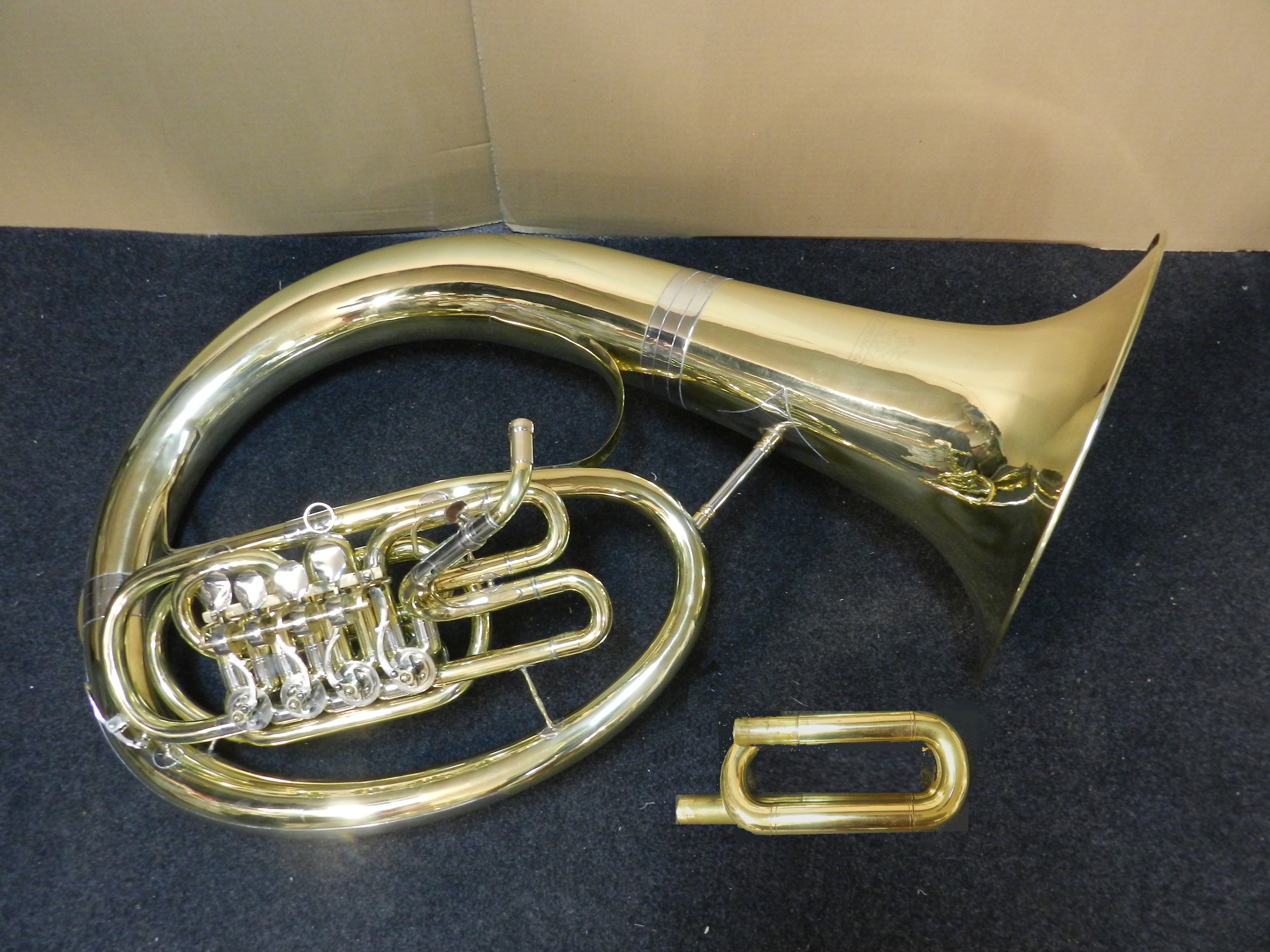 Helicon Helikon Tuba Bas LIGNATONE F / Es + GIG BAG, CASE FILM REAL