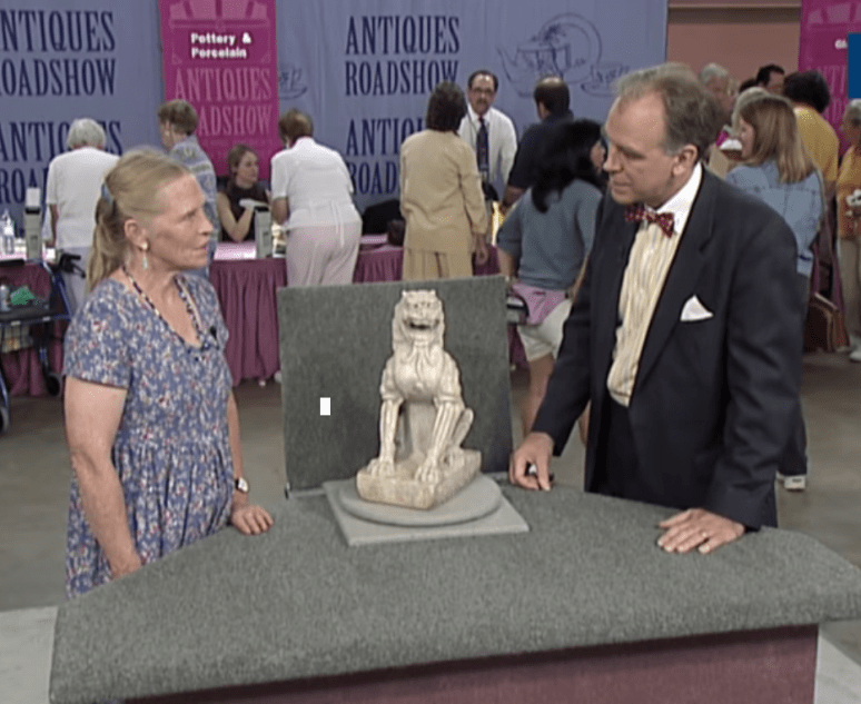 Woman Brought Old Marble Lion Statue To Appraiser Only To Learn It Was
