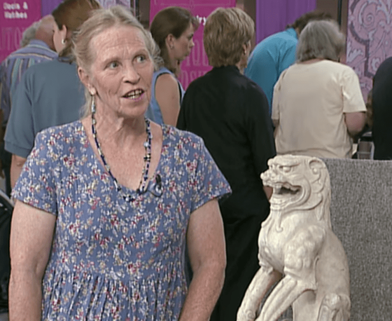 Woman Brought Old Marble Lion Statue To Appraiser Only To Learn It Was