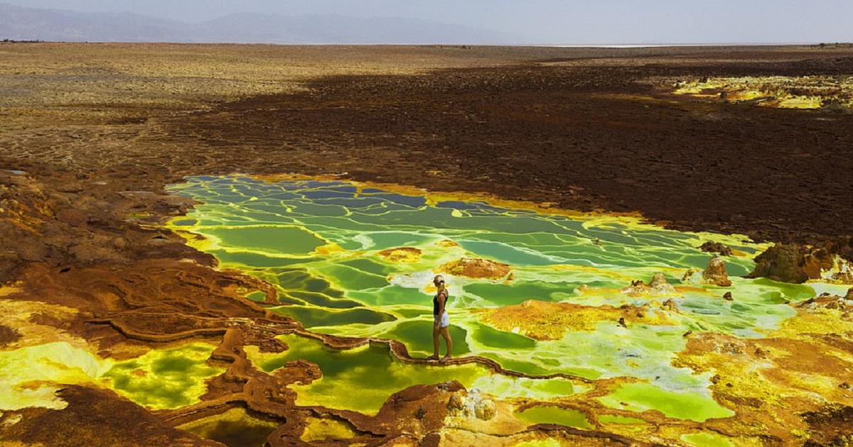 Travelers Shared A Stunning Footage Of The HyperAcidic Green Sulfur Pools In Ethiopia's Danakil