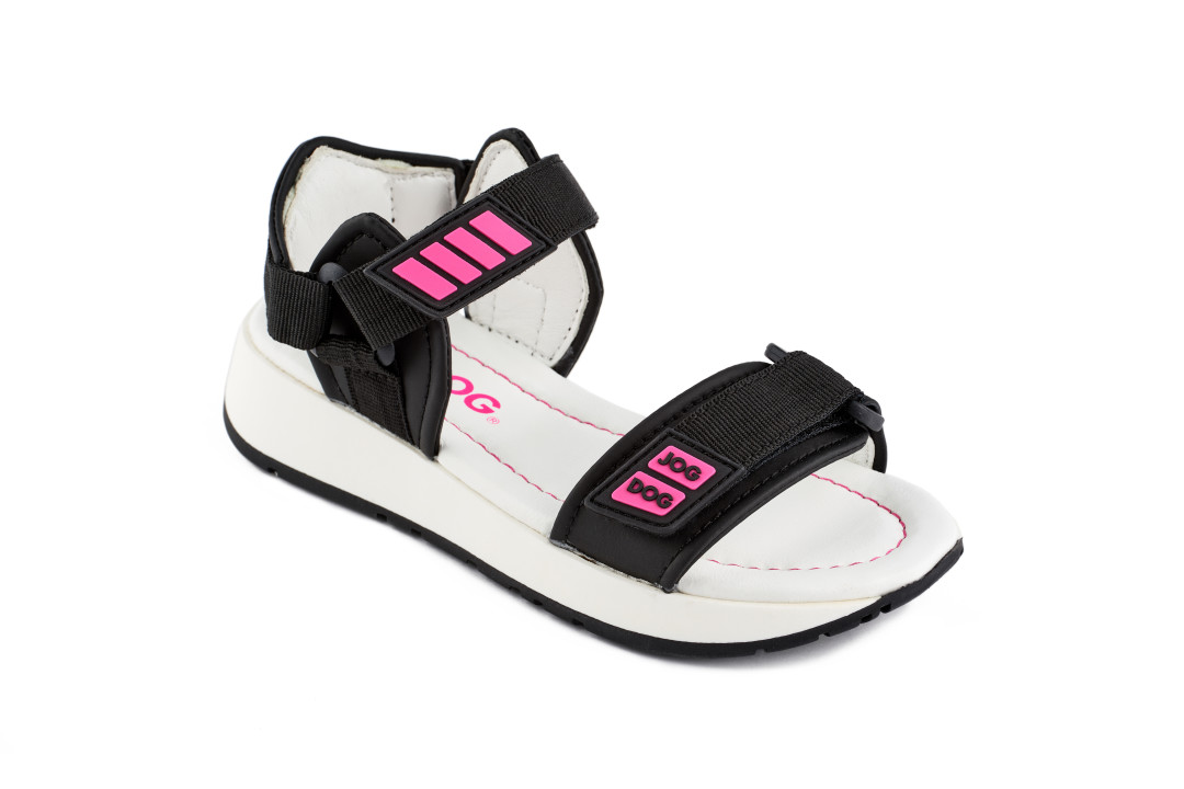 Итальянский бренд Jog Dog представил новую коллекцию обуви «Now to the future»