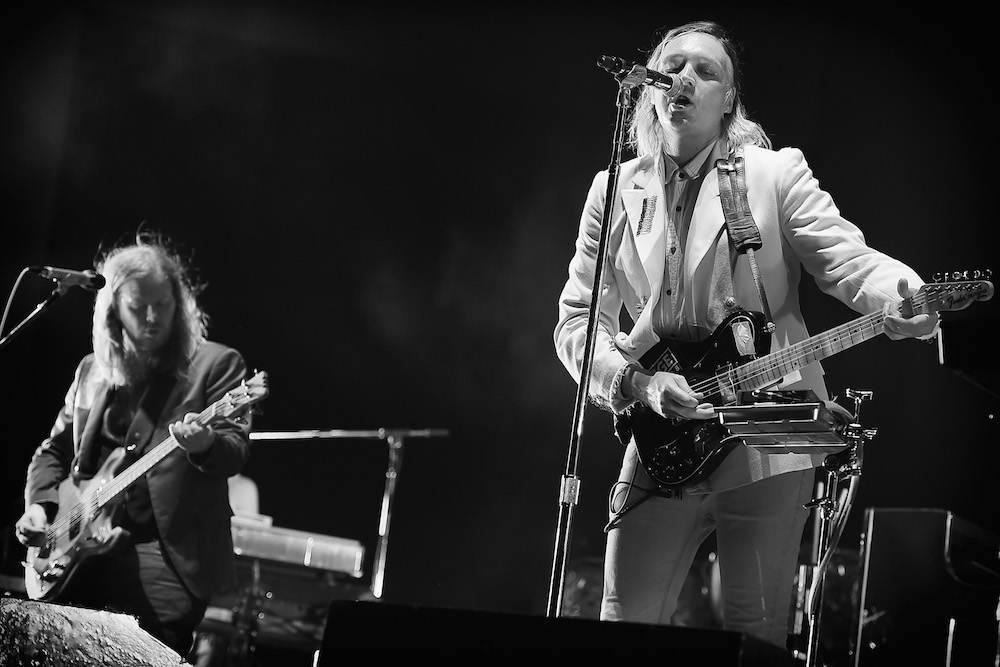 Arcade Fire's Everything Now Is Their Third Straight No. 1 Album SPIN