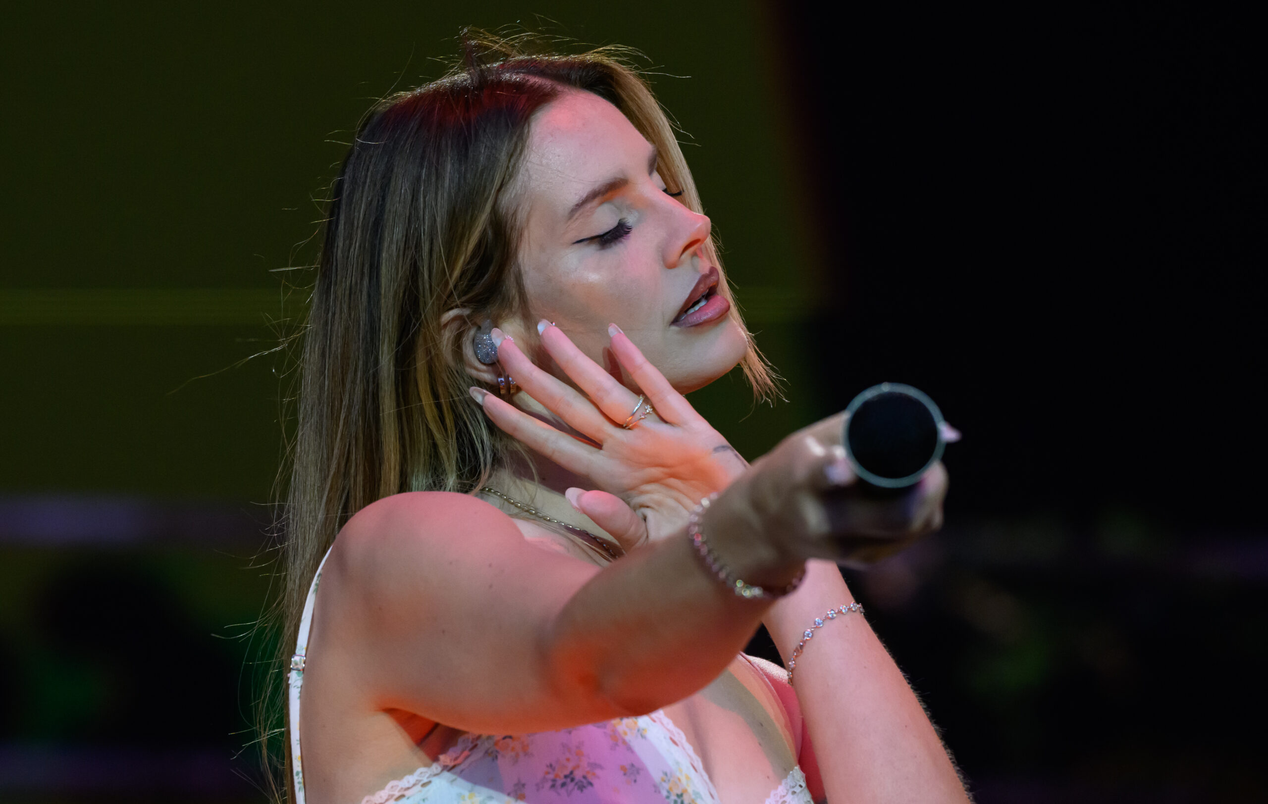 Lana Del Rey Seeks ‘Henry’ On New Single