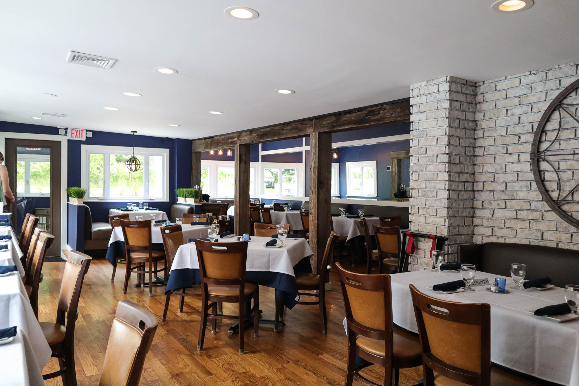 Club Car Grille Irvington, NY