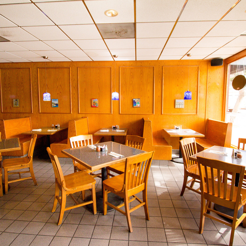 Caps Pizza & Bar Downtown, San Diego, CA