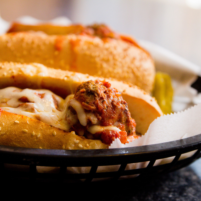 Caps Pizza & Bar Downtown, San Diego, CA